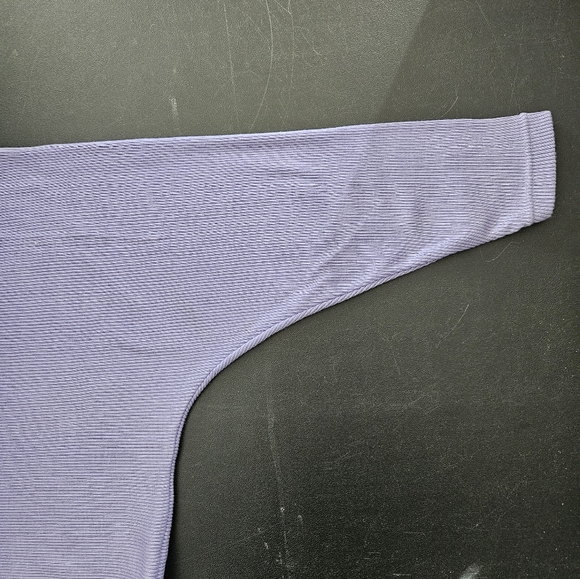 Vintage - 70's Oversize "Genesis" Crop Top - "Made in Korea" - Size M - NWOT - Picture 5 of 7